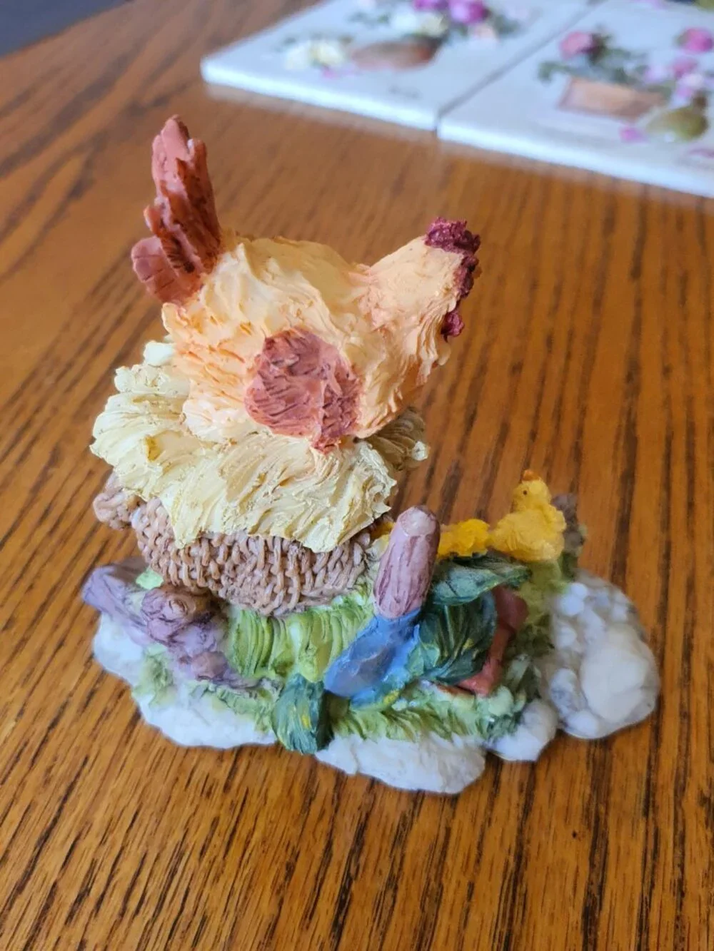 Resin Hen Nest Chicks Figurine~Plastic Chicken Figure~3 3/4